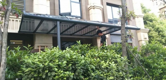 簡單講述下斷橋窗紗一體平開門窗優點